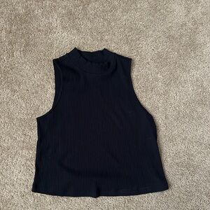 Ribbed & cropped mock neck tank